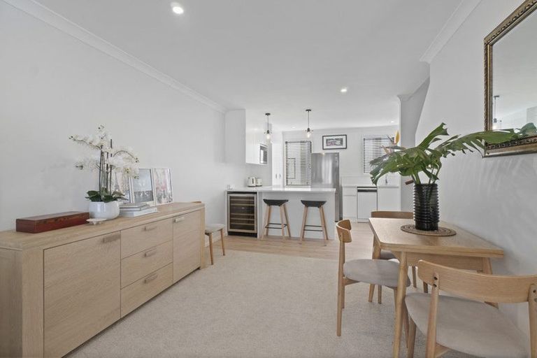 Photo of property in 1/97b Mokoia Road, Birkenhead, Auckland, 0626