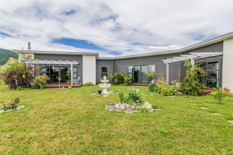 Photo of property in 134 Gladstone Road, Levin, 5571