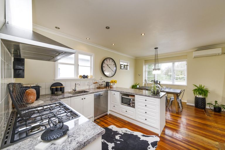 Photo of property in 643 Ferguson Street, Terrace End, Palmerston North, 4410