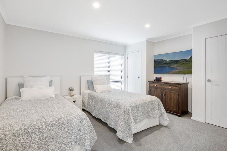 Photo of property in 11 Sarcodia Place, Papamoa Beach, Papamoa, 3118