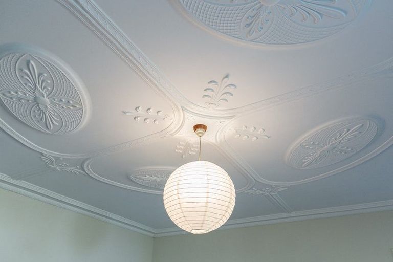 Photo of property in 102 Nevay Road, Karaka Bays, Wellington, 6022