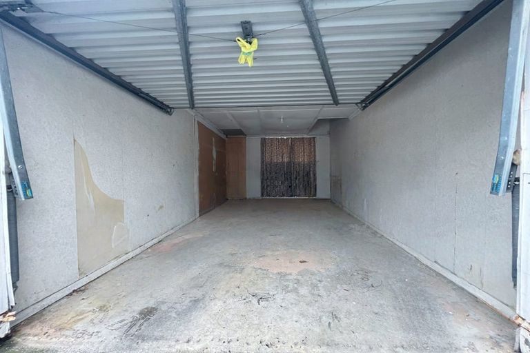 Photo of property in 66b Ray Small Drive, Pahurehure, Papakura, 2113