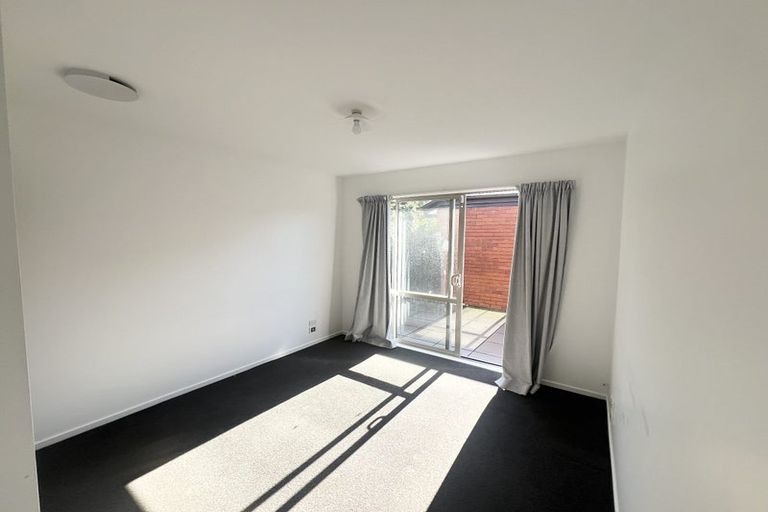 Photo of property in 17b Picton Avenue, Riccarton, Christchurch, 8011