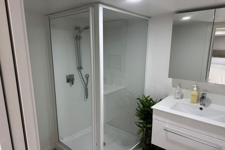 Photo of property in 36 Rame Road, Greenhithe, Auckland, 0632