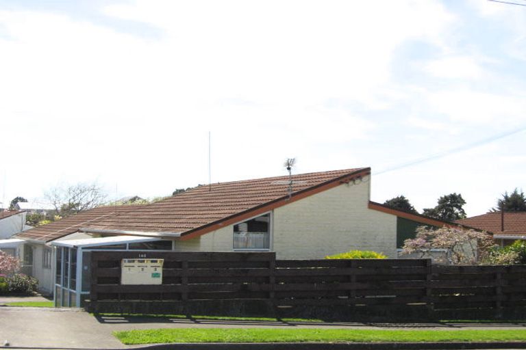 Photo of property in 2 Lemon Street, Strandon, New Plymouth, 4312