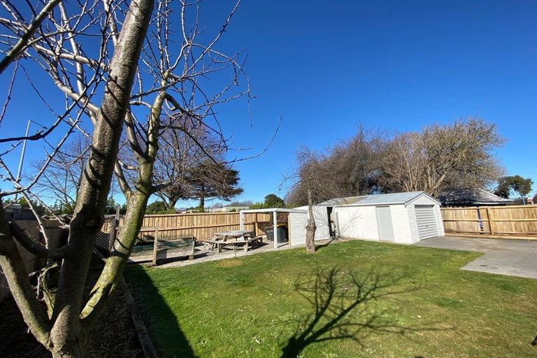 Photo of property in 33 Pensacola Crescent, Broomfield, Christchurch, 8042