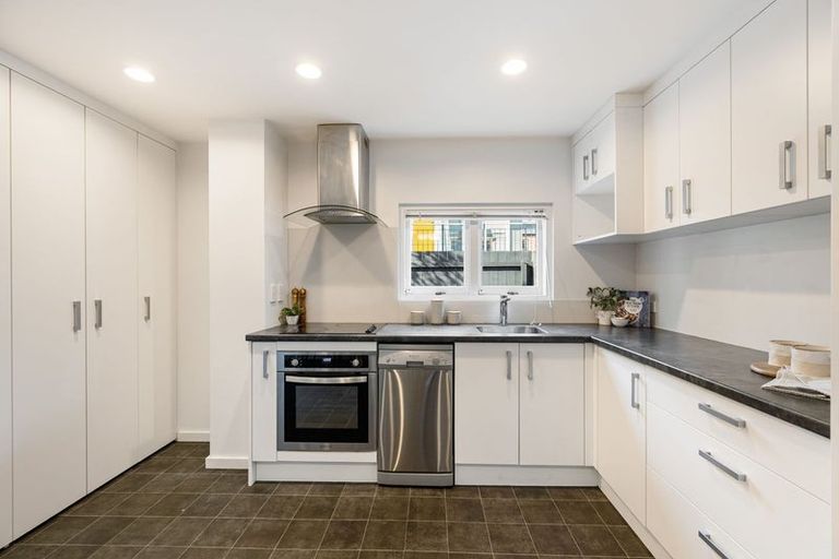 Photo of property in 78a Holly Road, Saint Albans, Christchurch, 8014