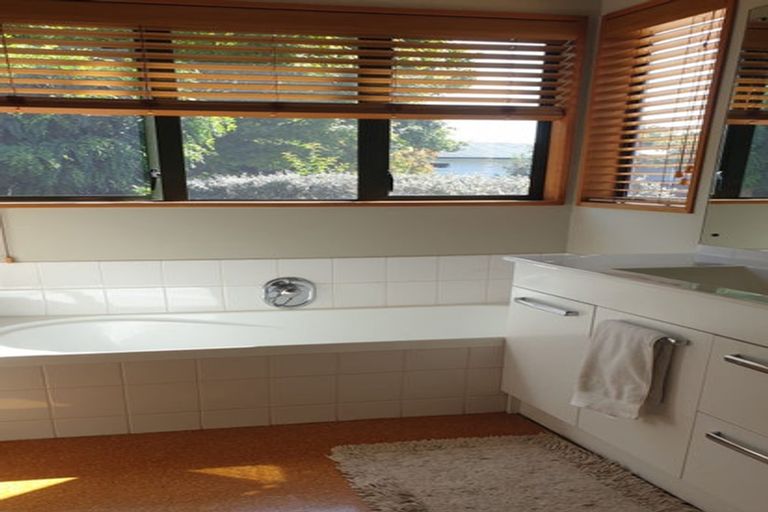 Photo of property in 1 Sunnyhills Avenue, Glenview, Hamilton, 3206