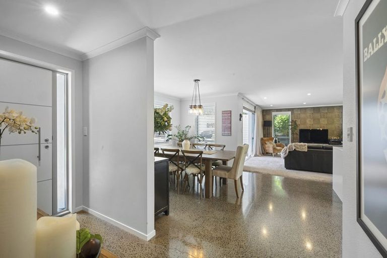 Photo of property in 83a Young Street, New Plymouth, 4310