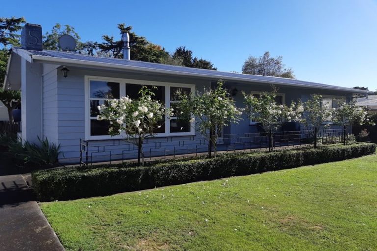 Photo of property in 102 East Street, Greytown, 5712