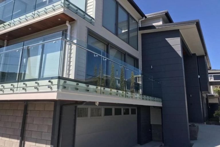 Photo of property in 7 Laings Road, Bucklands Beach, Auckland, 2012