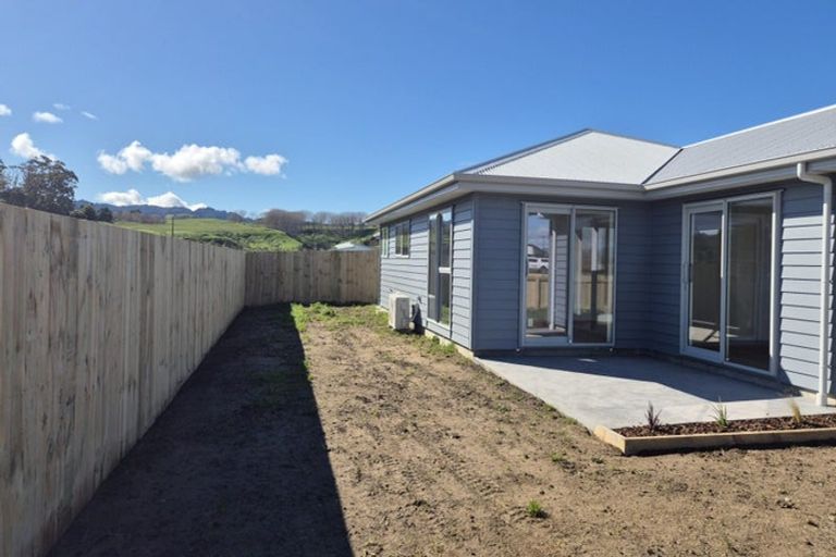 Photo of property in 25 Allan Avenue, Lytton West, 4071