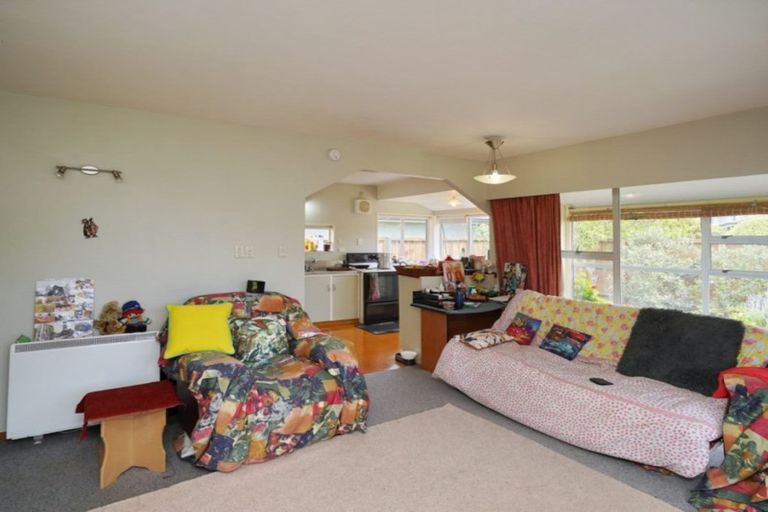 Photo of property in 23 Crofton Road, Harewood, Christchurch, 8051