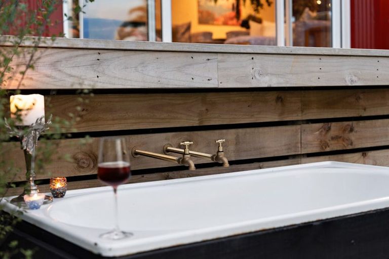 Photo of property in 236 Kiwitahi Road, Helensville, 0875