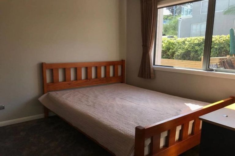 Photo of property in 7 Laings Road, Bucklands Beach, Auckland, 2012