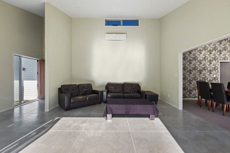 Photo of property in 6 Breaker's Crescent, Waihi Beach, 3611