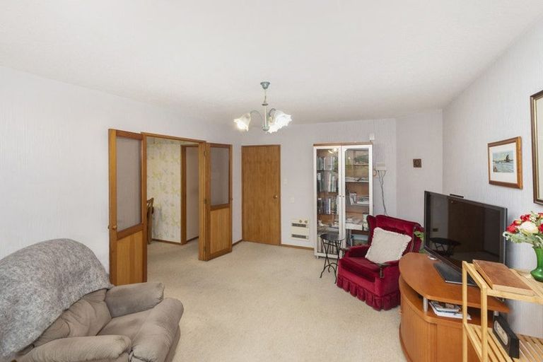Photo of property in 1/40 Shannon Place, Belfast, Christchurch, 8051