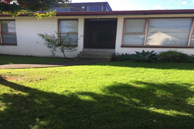 Photo of property in 2/156 Hutchinson Avenue, New Lynn, Auckland, 0600