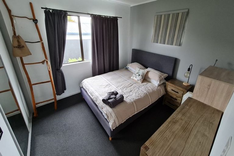 Photo of property in 14 Peckham Lane, Woolston, Christchurch, 8062