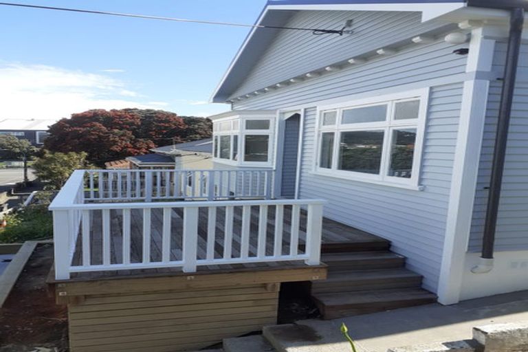 Photo of property in 126 Wallace Street, Mount Cook, Wellington, 6021