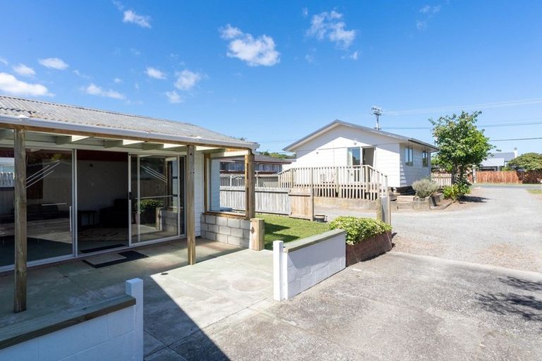 Photo of property in 59 Martin Road, Paraparaumu Beach, Paraparaumu, 5032