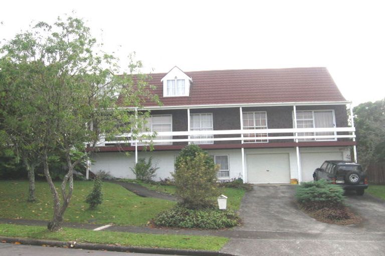 Photo of property in 19 Blundell Place, Chatswood, Auckland, 0626