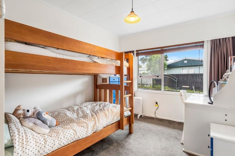 Photo of property in 10 Neale Avenue, Stoke, Nelson, 7011