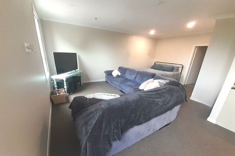 Photo of property in 16/5 Massey Avenue, Pukekohe, 2120