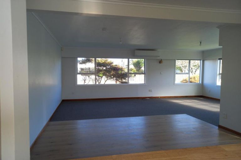 Photo of property in 4 Lydford Place, Spotswood, New Plymouth, 4310
