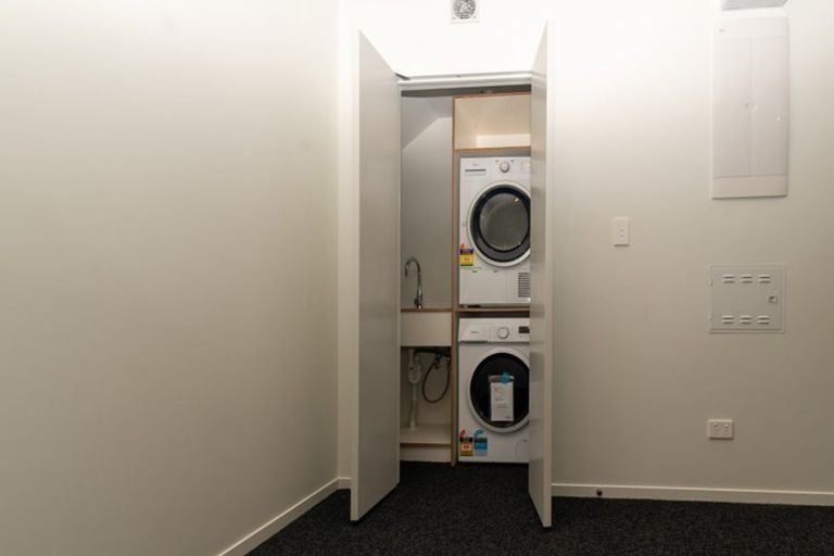 Photo of property in 8/2 Moor Avenue, Te Atatu Peninsula, Auckland, 0610