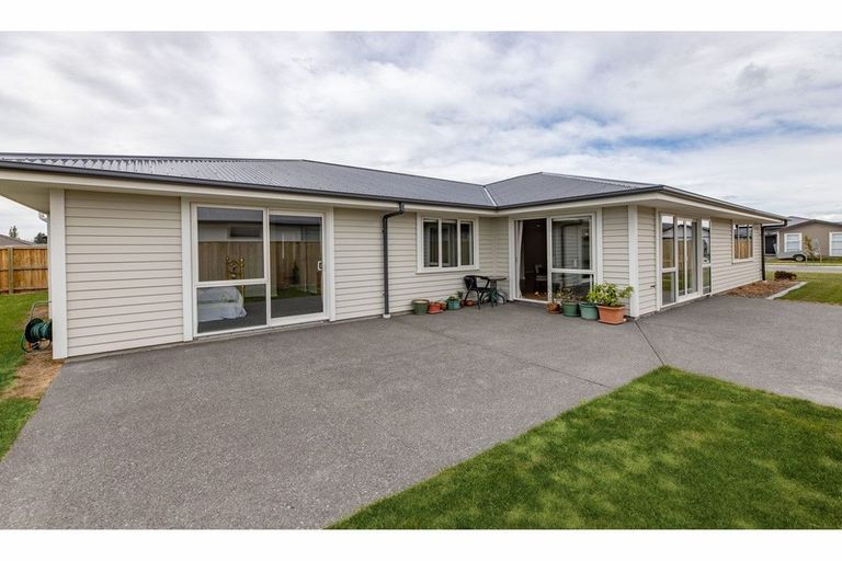 Photo of property in 7 Hickmott Street, Rangiora, 7400
