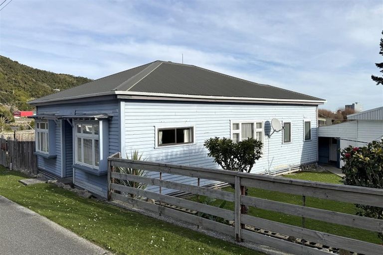 Photo of property in 182 Bright Street, Cobden, Greymouth, 7802