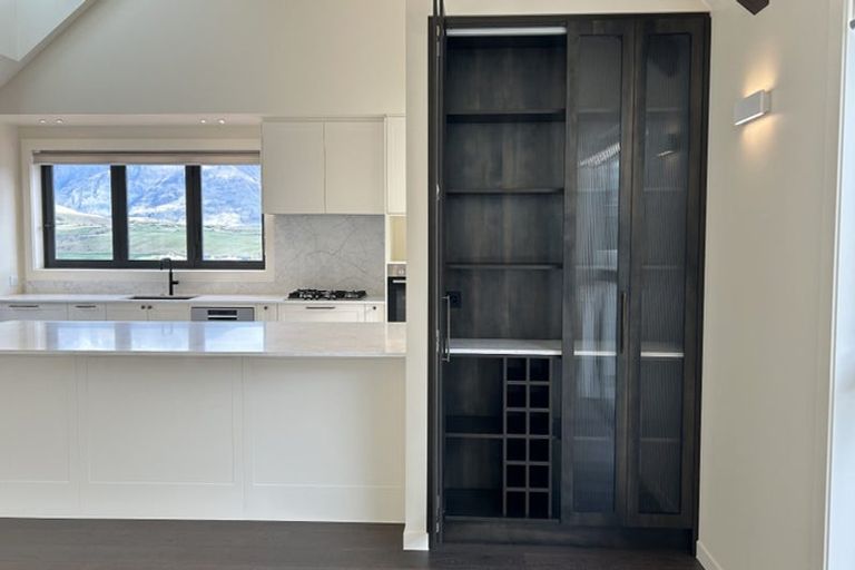 Photo of property in 107 Spur Ridge Rise, Jacks Point, 9371