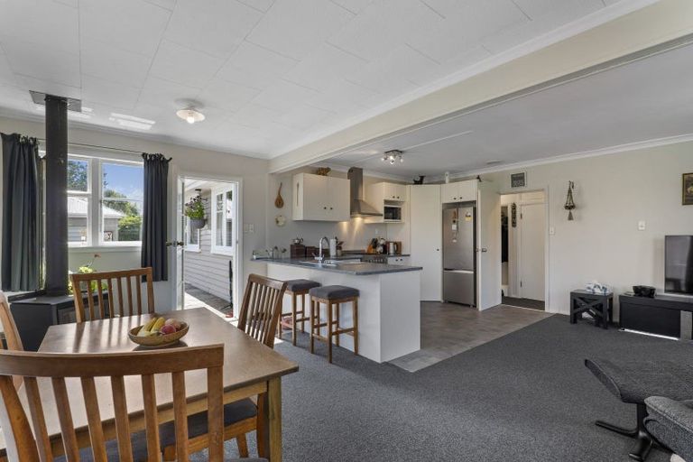 Photo of property in 140 Miranda Street, Stratford, 4332