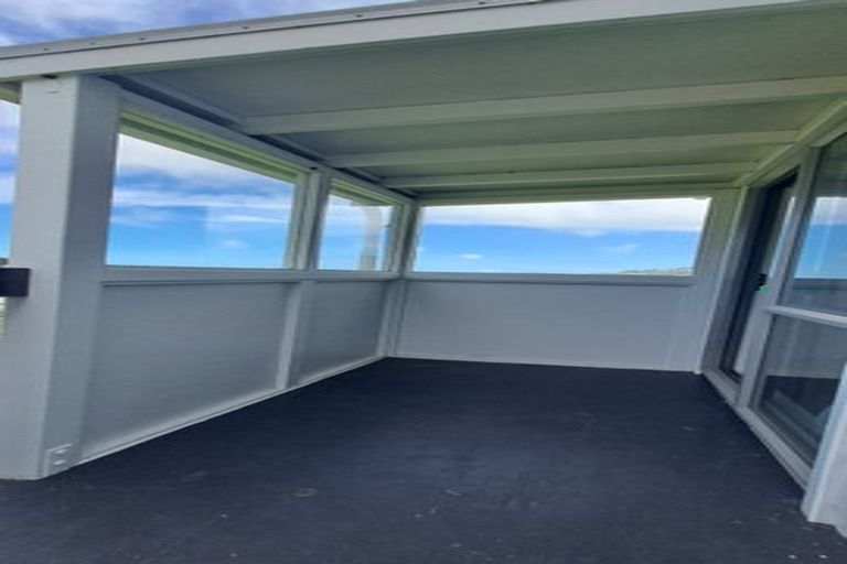 Photo of property in 16 Ceres Crescent, Johnsonville, Wellington, 6037