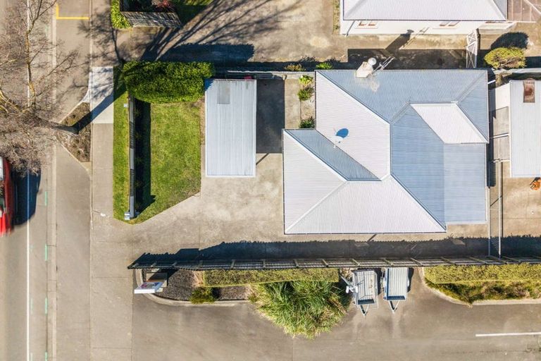 Photo of property in 1/705 Heretaunga Street East, Parkvale, Hastings, 4122