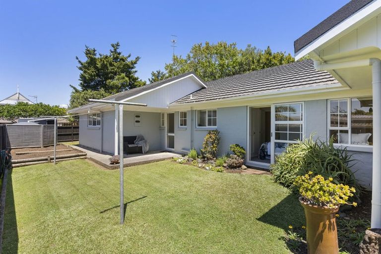 Photo of property in 75a Sunnybrae Road, Hillcrest, Auckland, 0627