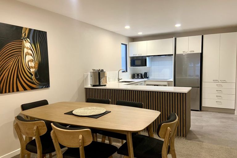 Photo of property in 9 Oakford Close, Riccarton, Christchurch, 8011