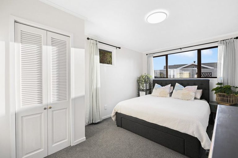 Photo of property in 64 Berkley Avenue, Hillcrest, Hamilton, 3216