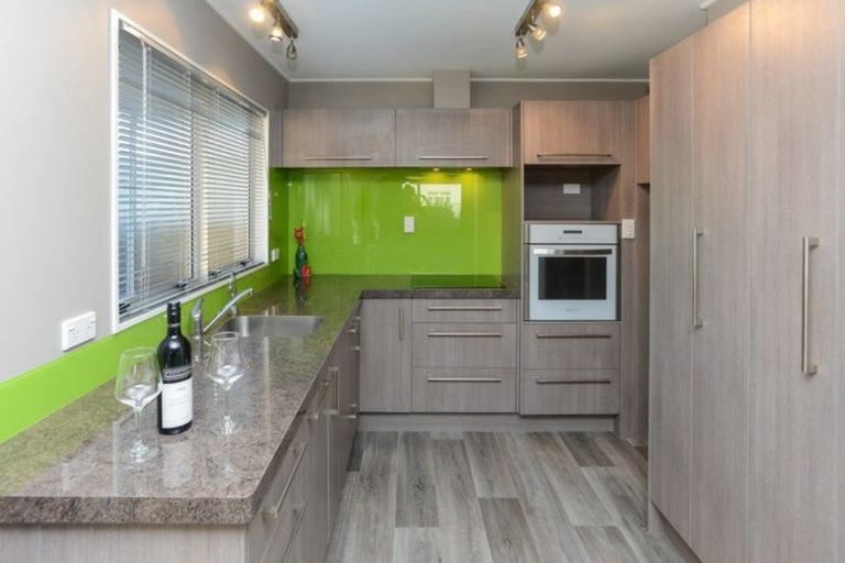 Photo of property in 302f3 Sylvan Road, Parkvale, Hastings, 4122