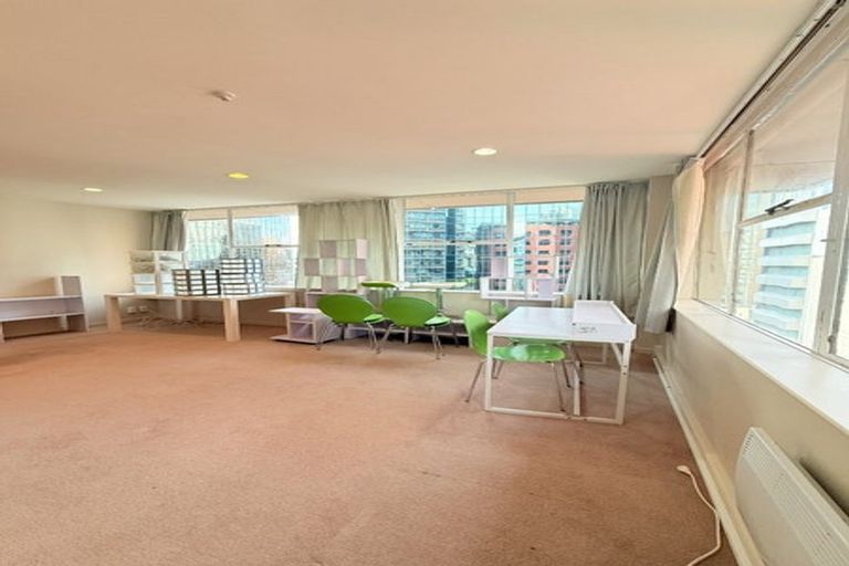 Photo of property in Terrace Tower Apartments, 8b/126 The Terrace, Wellington Central, Wellington, 6011