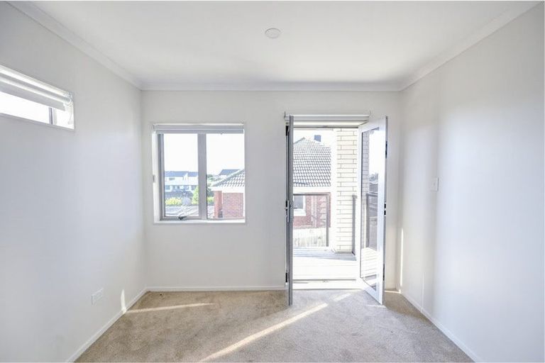 Photo of property in 69b Great South Road, Manurewa, Auckland, 2102