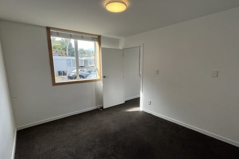 Photo of property in 17/125u Queens Drive, Lyall Bay, Wellington, 6022