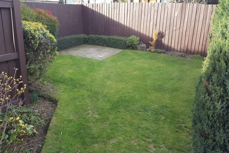 Photo of property in 4/44a Division Street, Riccarton, Christchurch, 8041