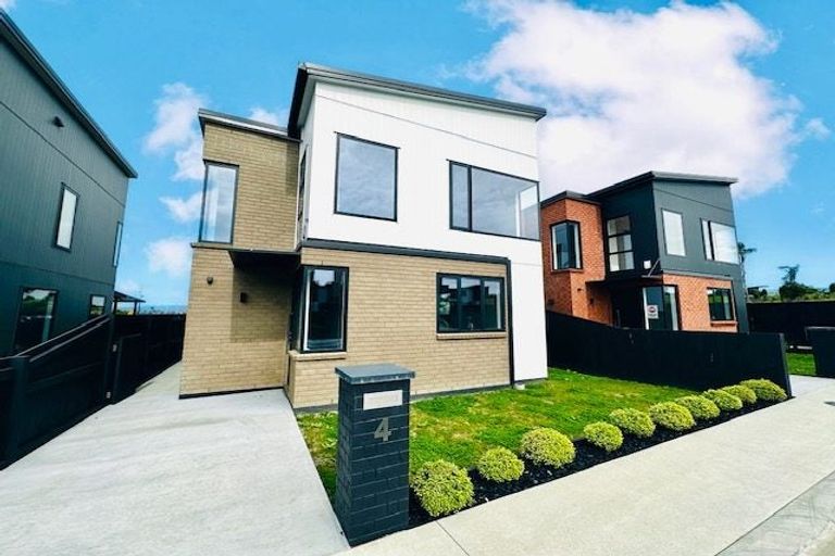 Photo of property in 4 Huljich Way, Hobsonville, Auckland, 0616