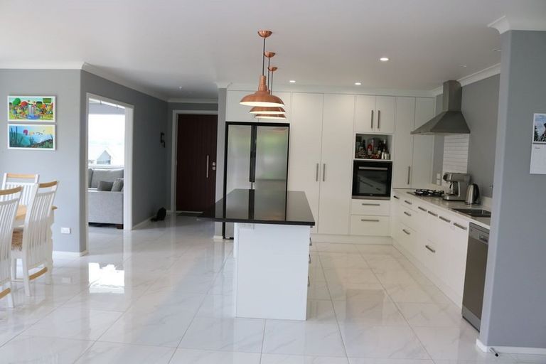 Photo of property in 8 Oak Ridge Drive, Te Awamutu, 3800