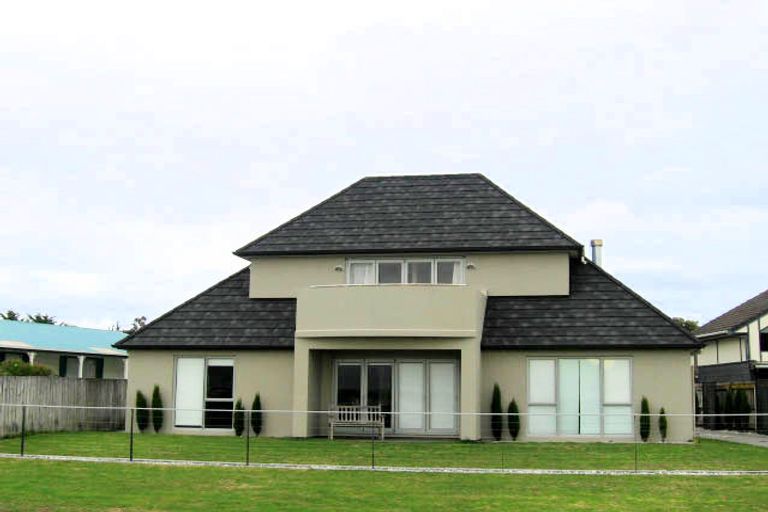 Photo of property in 258 Manly Street, Paraparaumu Beach, Paraparaumu, 5032