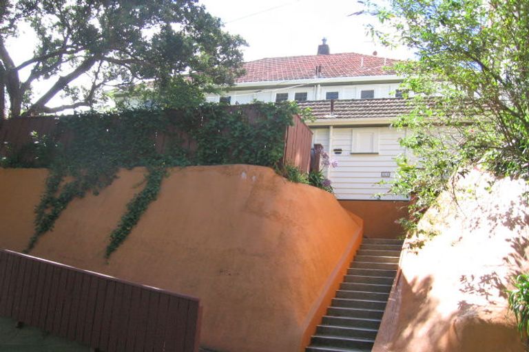 Photo of property in 331 The Terrace, Te Aro, Wellington, 6011