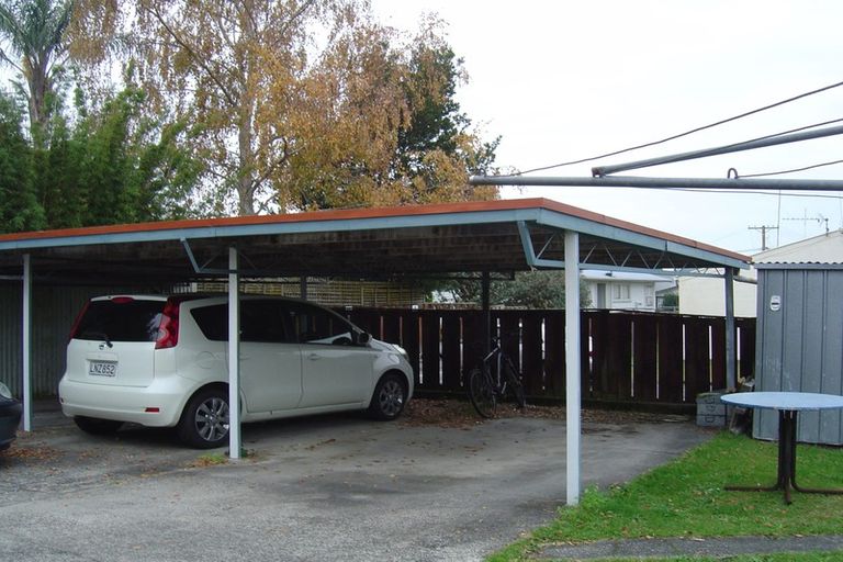 Photo of property in 2/148 Old Farm Road, Hamilton East, Hamilton, 3216