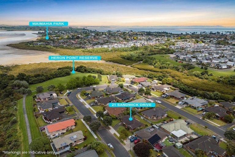 Photo of property in 21 Sandwick Drive, Weymouth, Auckland, 2103